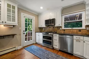 16 Brook Ln, Smithtown, NY 11787 - Photo 14