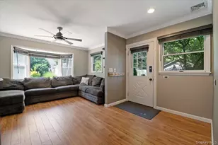 16 Brook Ln, Smithtown, NY 11787 - Photo 20
