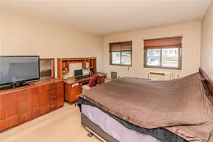 34 Scarborough Ln, Wappingers Falls, NY 12590 - Photo 16