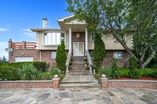 296 Longneck Blvd, Flanders, NY 11901 - Photo 4