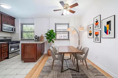 86-29 Shore Parkway #96, Howard Beach, NY 11414 - Photo 4