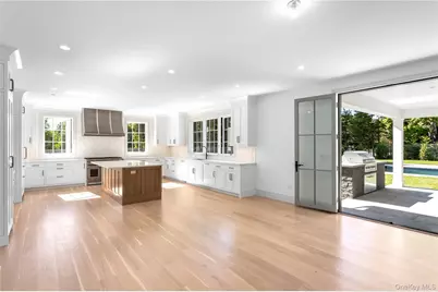 152 South Road, Westhampton, NY 11977 - Photo 14