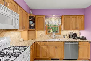 3 Van Wardt Pl, Tappan, NY 10983 - Photo 12