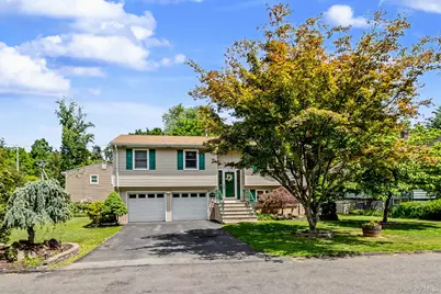 3 Van Wardt Place, Tappan, NY 10983 - Photo 2