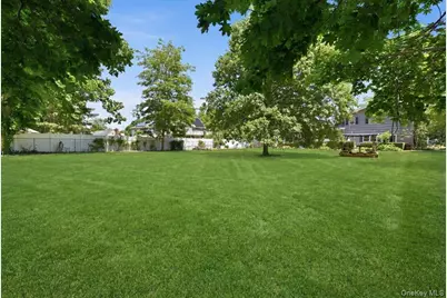 40 Bayview Avenue, Amityville, NY 11701 - Photo 28