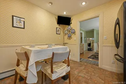 40 Bayview Avenue, Amityville, NY 11701 - Photo 10