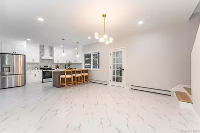 41 S Oregon Road, West Babylon, NY 11704 - Photo 10