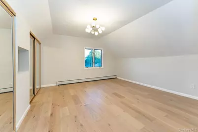 41 S Oregon Road, West Babylon, NY 11704 - Photo 12