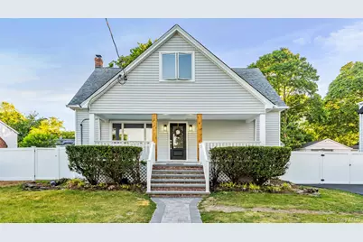 41 S Oregon Road, West Babylon, NY 11704 - Photo 1
