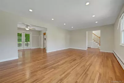 213 Florence Street, Mamaroneck, NY 10543 - Photo 6