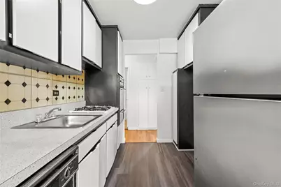 599 E 7th Street #5R, Brooklyn, NY 11218 - Photo 12