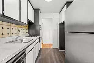 599 E 7th St, Brooklyn, NY 11218 - Photo 12