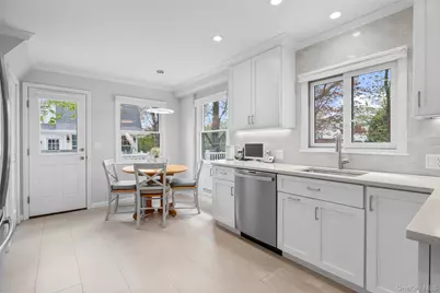 52 Wendt Avenue, Larchmont, NY 10538 - Photo 2