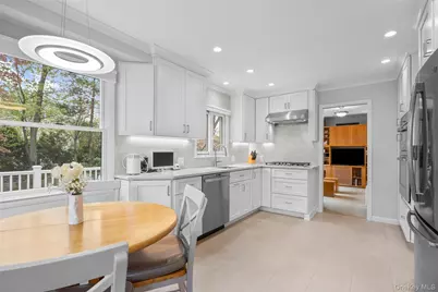 52 Wendt Avenue, Larchmont, NY 10538 - Photo 4