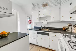 20 Law St, Valley Stream, NY 11580 - Photo 8