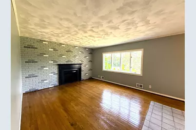 2898 Springhurst Street, Yorktown Heights, NY 10598 - Photo 8