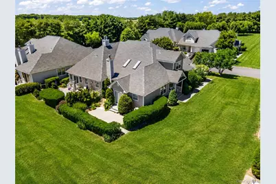 174 Adele Court, Riverhead, NY 11901 - Photo 4