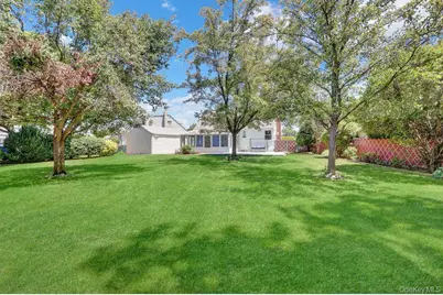 955 Cedar Court, Franklin Square, NY 11010 - Photo 24