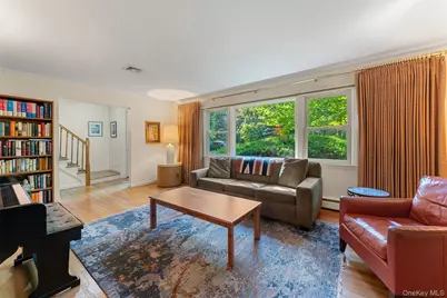 4 Pin Oak Lane, White Plains, NY 10606 - Photo 4