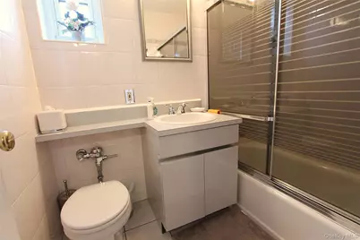 61-88 Dry Harbor Road #1E, Middle Village, NY 11379 - Photo 6