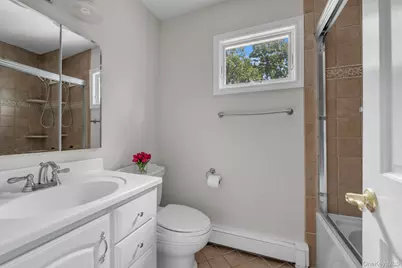17 Broadview Avenue, Kings Park, NY 11754 - Photo 18