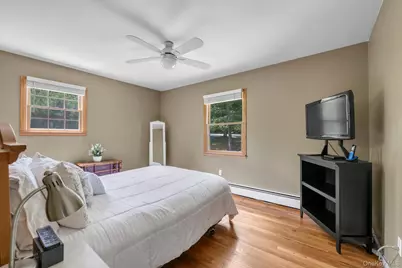 17 Broadview Avenue, Kings Park, NY 11754 - Photo 14