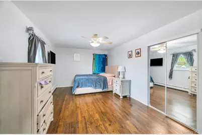 32 Beverly Street, Islip, NY 11751 - Photo 10