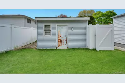 32 Beverly Street, Islip, NY 11751 - Photo 30