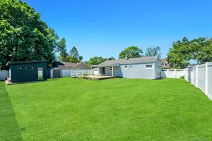 2815 Eagle Ave, Medford, NY 11763 - Photo 6