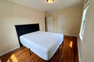 193-23 Station Rd, Flushing, NY 11358 - Photo 12
