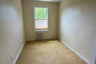 193-23 Station Rd, Flushing, NY 11358 - Photo 14