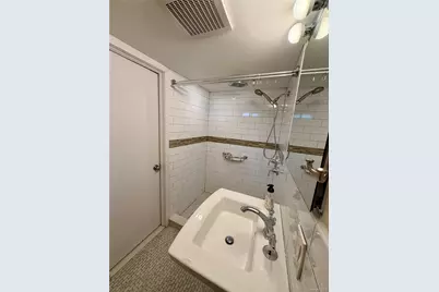19323 Station Road, Flushing, NY 11358 - Photo 16
