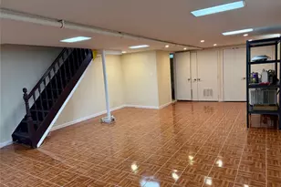 193-23 Station Rd, Flushing, NY 11358 - Photo 18