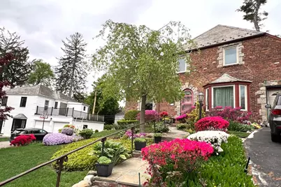 36 Strathmore Road, Great Neck, NY 11023 - Photo 36
