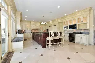 3510 Riverside Dr, Oceanside, NY 11572 - Photo 8