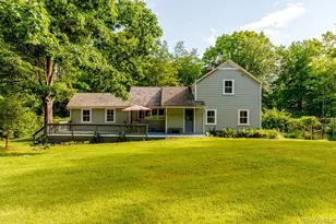 286 Manor Rock Rd, Craryville, NY 12521 - Photo 1