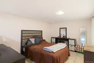 163 Islip Blvd, Islip Terrace, NY 11752 - Photo 18
