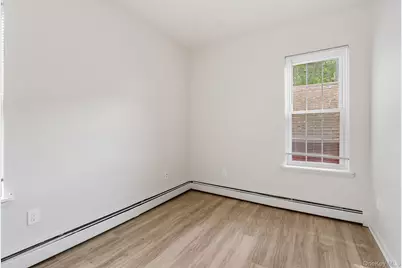 32 N Bridge Street, Poughkeepsie, NY 12601 - Photo 8