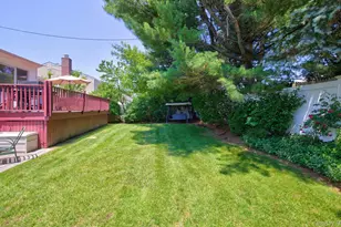 31 Irene Ln E, Plainview, NY 11803 - Photo 38