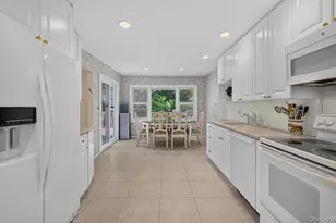 31 Irene Ln E, Plainview, NY 11803 - Photo 14