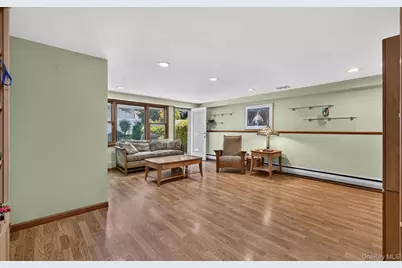 31 Irene Lane E, Plainview, NY 11803 - Photo 30