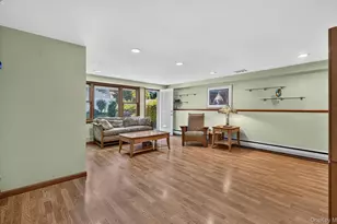 31 Irene Ln E, Plainview, NY 11803 - Photo 30