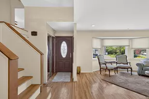 31 Irene Ln E, Plainview, NY 11803 - Photo 6