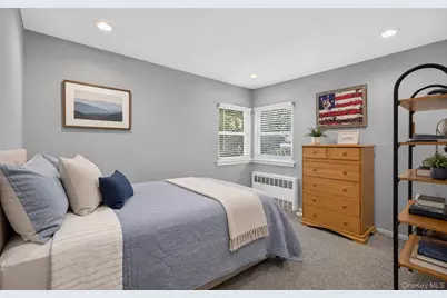 31 Irene Lane E, Plainview, NY 11803 - Photo 26