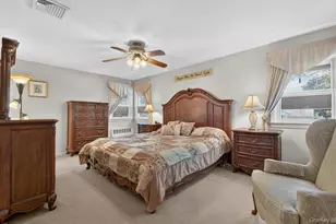 31 Irene Ln E, Plainview, NY 11803 - Photo 20
