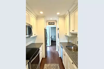 1305 Gotham Court W, Saint James, NY 11780 - Photo 12
