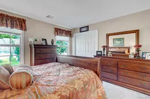 168 Kettles Ln, Medford, NY 11763 - Photo 34