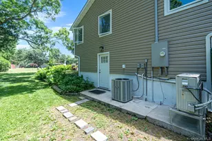 7 Somerset St, Centereach, NY 11720 - Photo 30