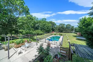 7 Somerset St, Centereach, NY 11720 - Photo 24