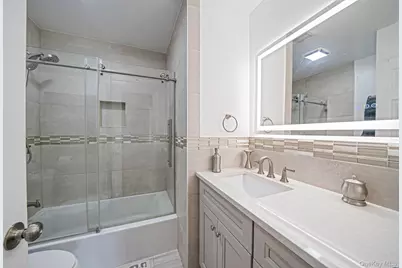 7 Somerset Street, Centereach, NY 11720 - Photo 10